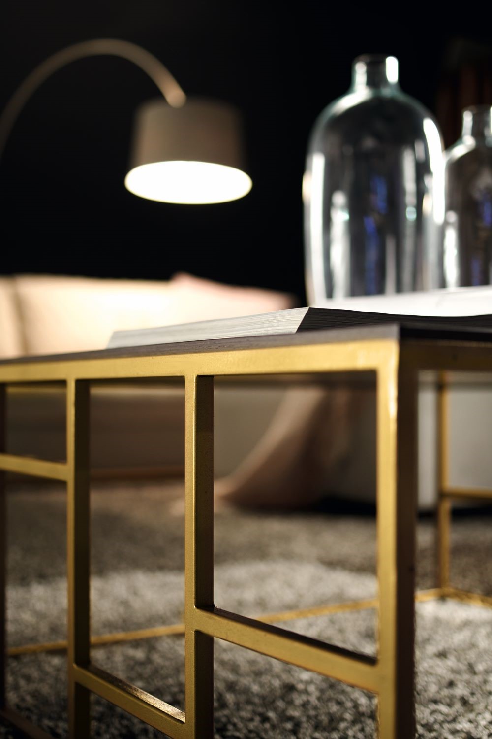 Tavolini da caffè Kvadro con piana in legno o marmo design minimale per il soggiorno moderno, arredamento made in Italy per la casa moderna
