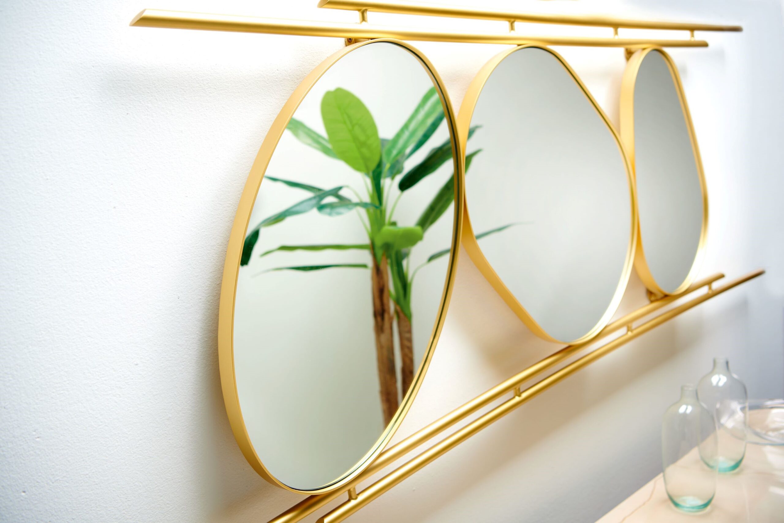 brera mirror lorenzo remedi design for formerin italia made in italy furniture for modern home and hotels